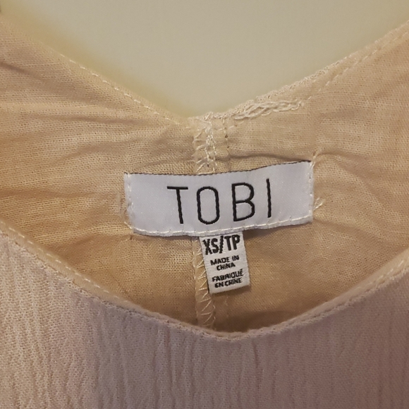 Tobi blush mini shift dress with crossing straps - Picture 2 of 4